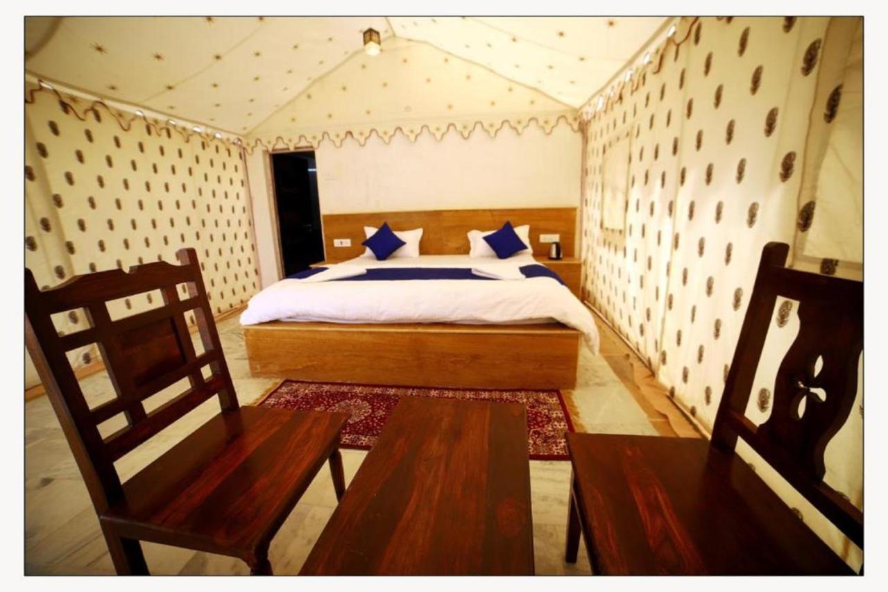 Ozaki Desert Camp & Resort Джайсалмер Экстерьер фото