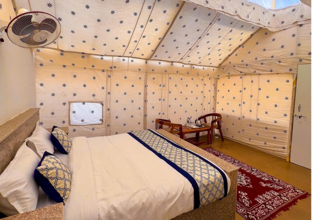 Ozaki Desert Camp & Resort Джайсалмер Экстерьер фото